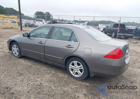 2007 Honda Accord 2.4 Ex из США, поврежденный, VIN 1HGCM56757AA19977